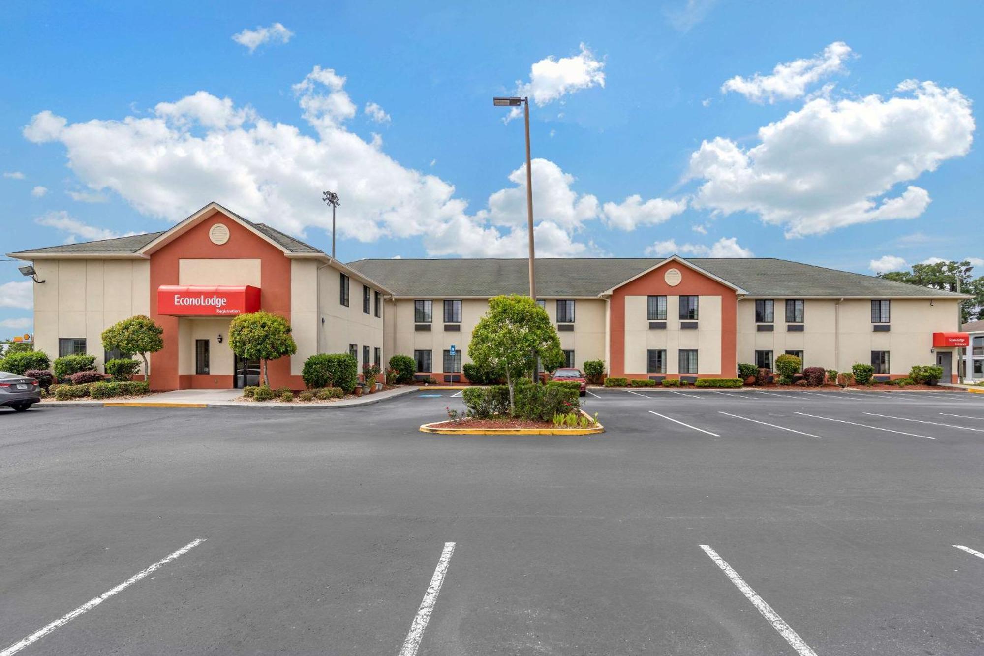 Econo Lodge Брансвік Екстер'єр фото