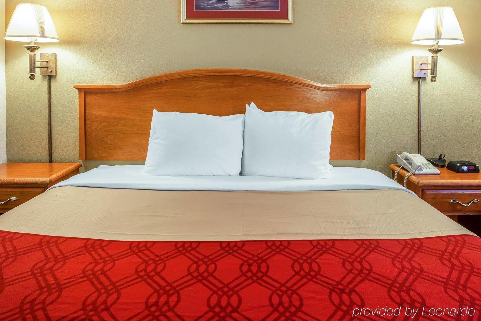 Econo Lodge Брансвік Екстер'єр фото