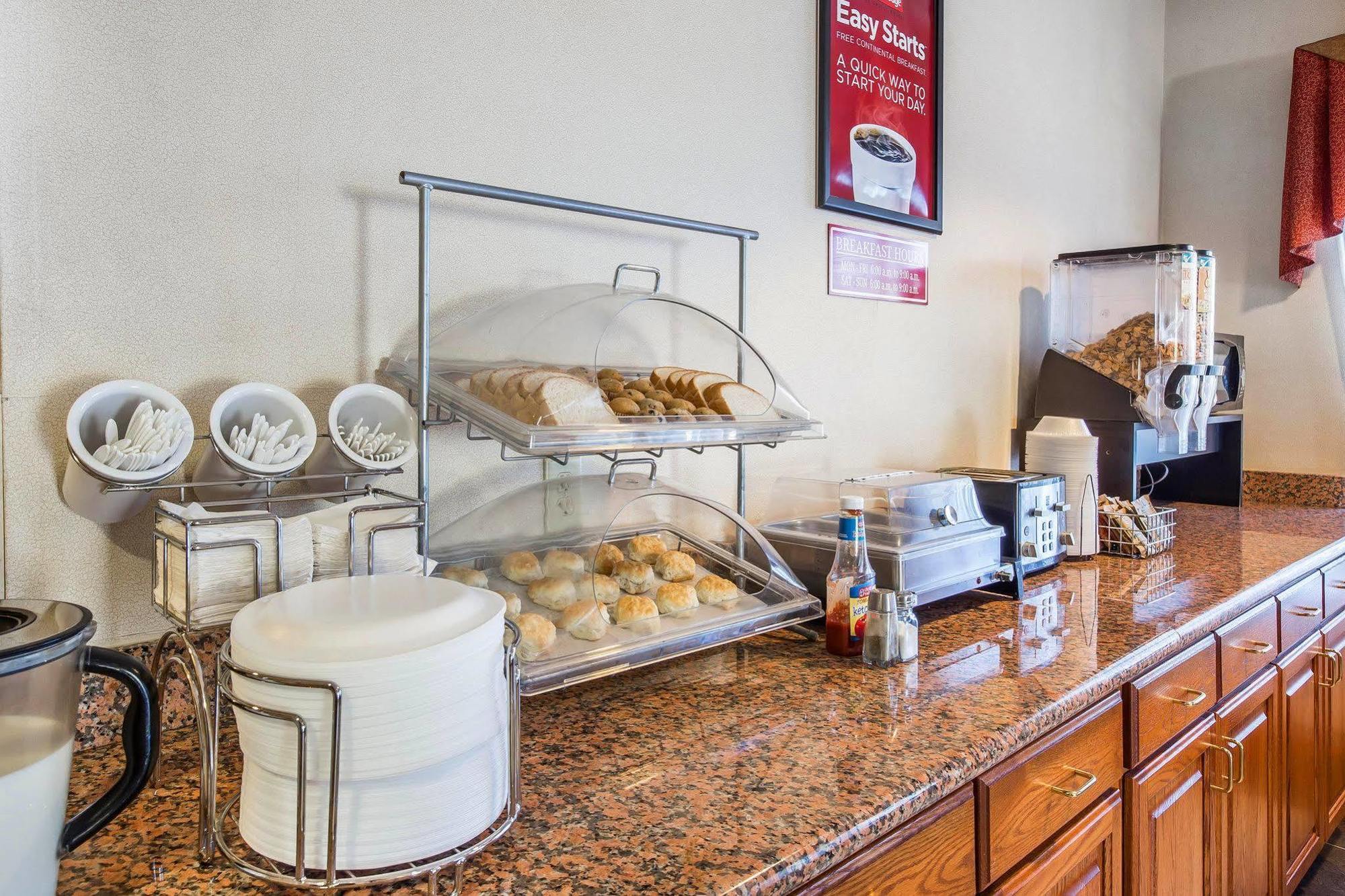 Econo Lodge Брансвік Екстер'єр фото